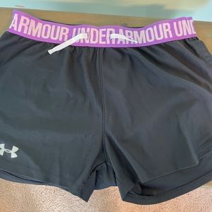 Women's Under Armour Shorts XS